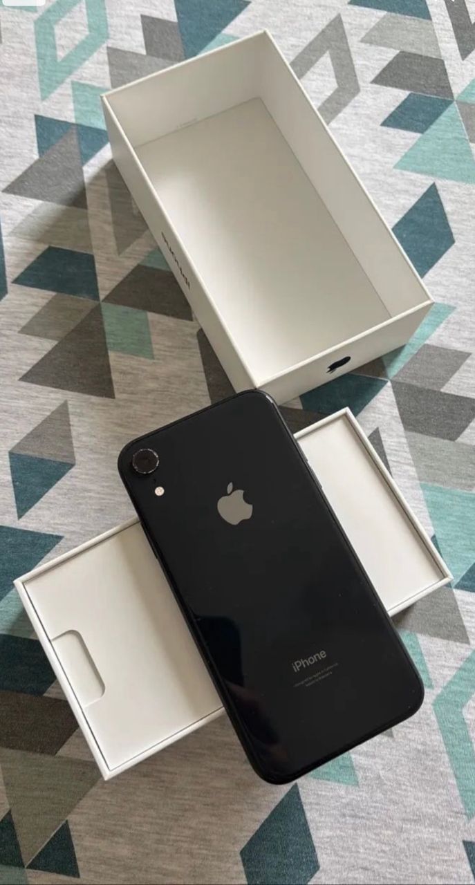 iPhone XR