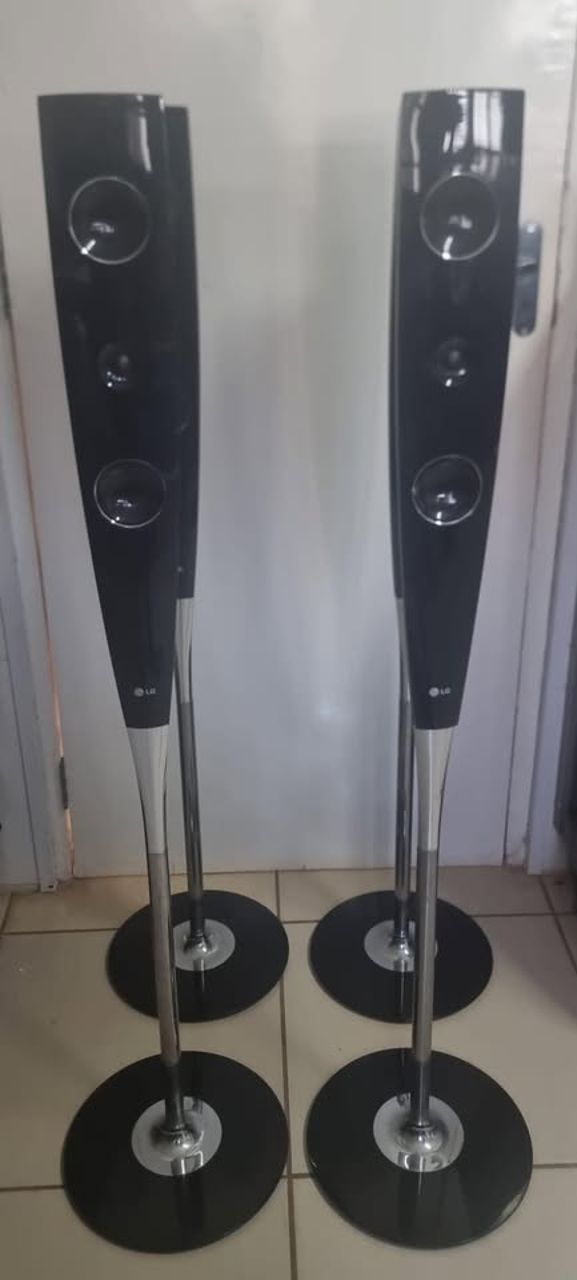 Home Theater LG 5.1 (Modelo HT762TZ) - 850W RMS - HDMI e Óptica
